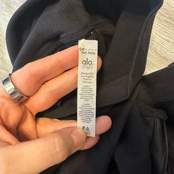 ALO Black Leggings - Picture 6 of 6